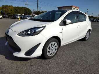 TOYOTA AQUA 2018 Image 1