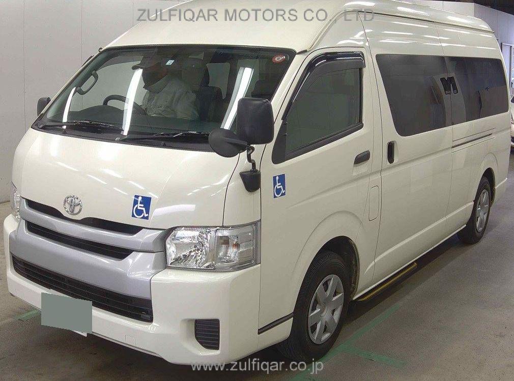 TOYOTA HIACE BUS 2017 Image 4