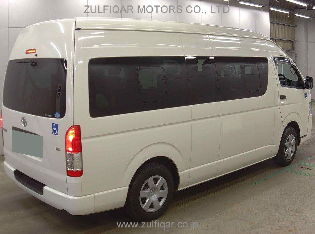 TOYOTA HIACE BUS 2017 Image 5