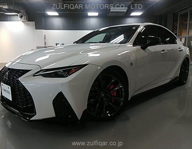 LEXUS IS 2022 Image 1