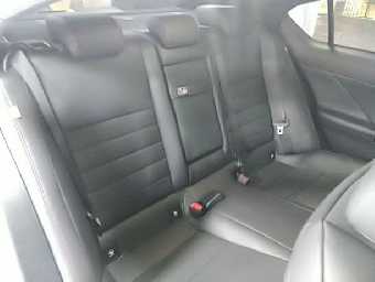 LEXUS IS 2022 Image 12