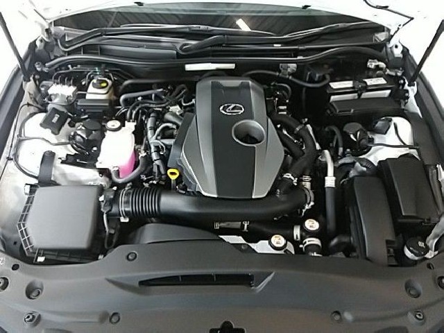 LEXUS IS 2022 Image 29