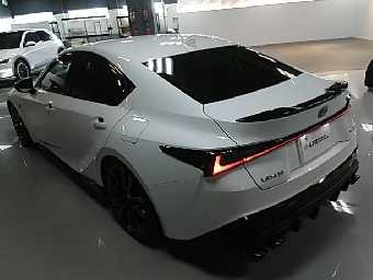LEXUS IS 2022 Image 18