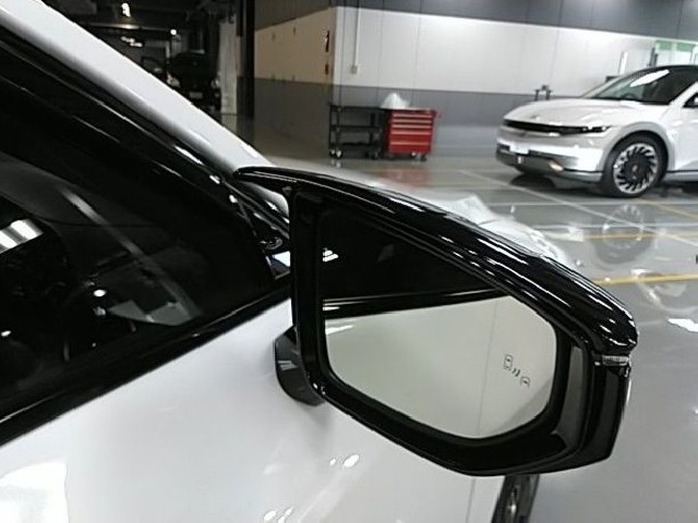 LEXUS IS 2022 Image 35