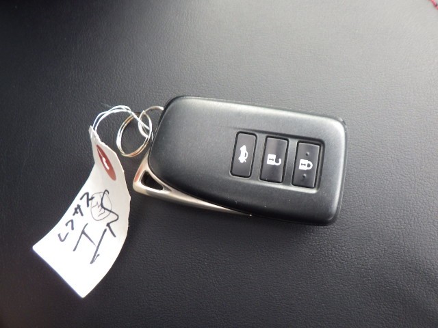 LEXUS IS 2022 Image 40