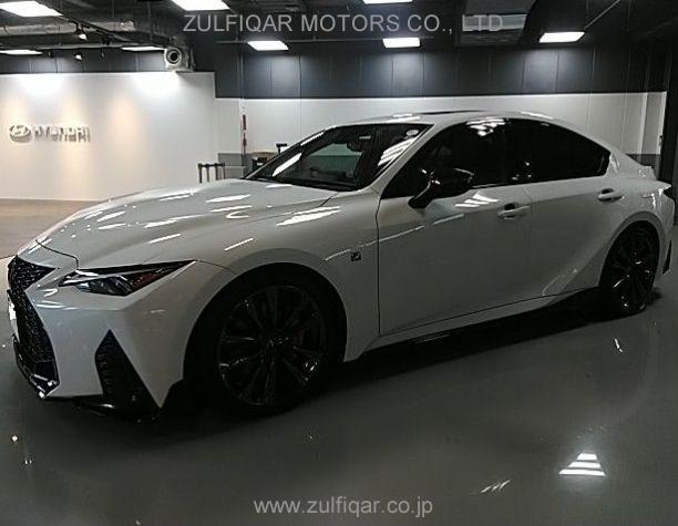 LEXUS IS 2022 Image 6