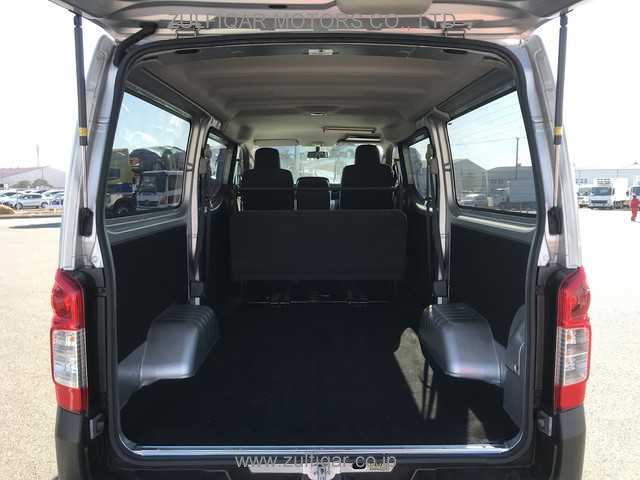 NISSAN NV350 CARAVAN 2016 Image 22