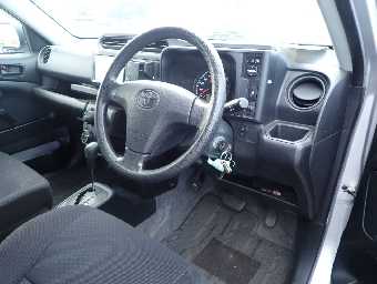 TOYOTA PROBOX 2018 Image 8