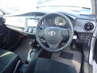 TOYOTA COROLLA AXIO 2018 Image 3