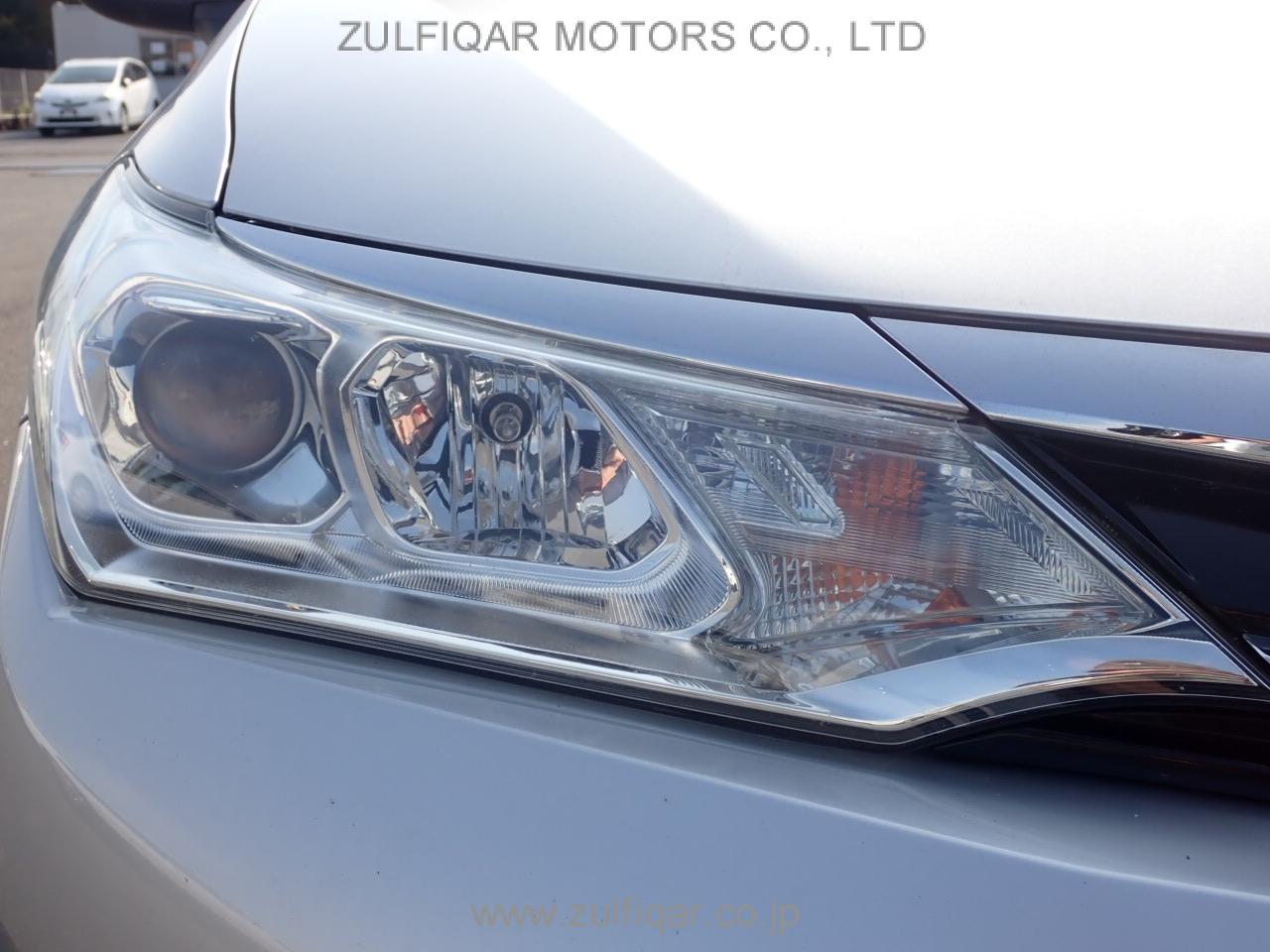 TOYOTA COROLLA AXIO 2018 Image 9