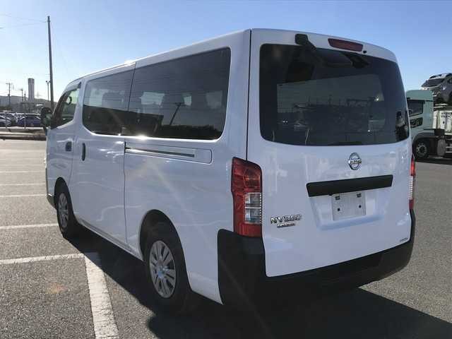 NISSAN NV350 CARAVAN 2018 Image 25