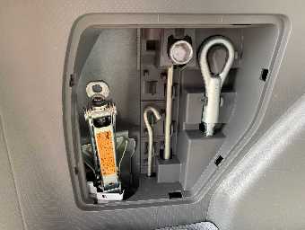 NISSAN NV150 AD 2018 Image 12