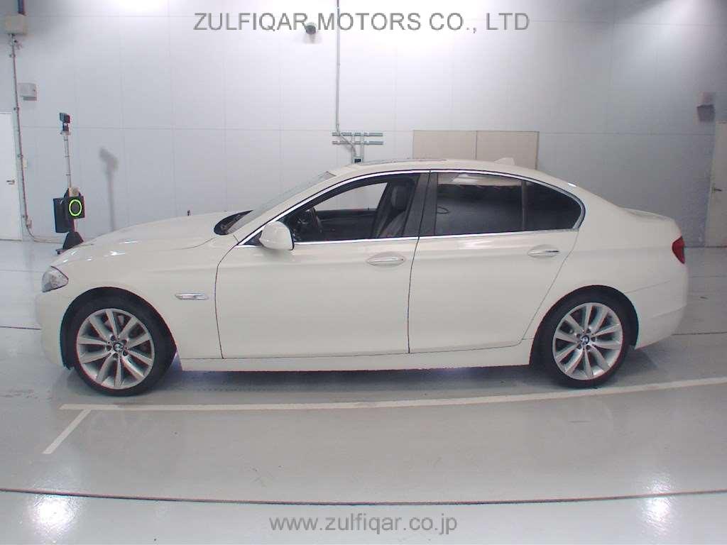 BMW 5 SERIES 2010 Image 4