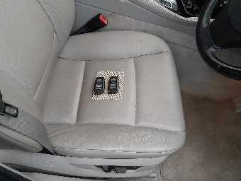 BMW 5 SERIES 2010 Image 8