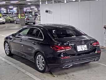 MERCEDES BENZ A CLASS 2021 Image 3