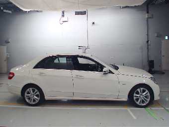 MERCEDES BENZ E CLASS 2010 Image 3
