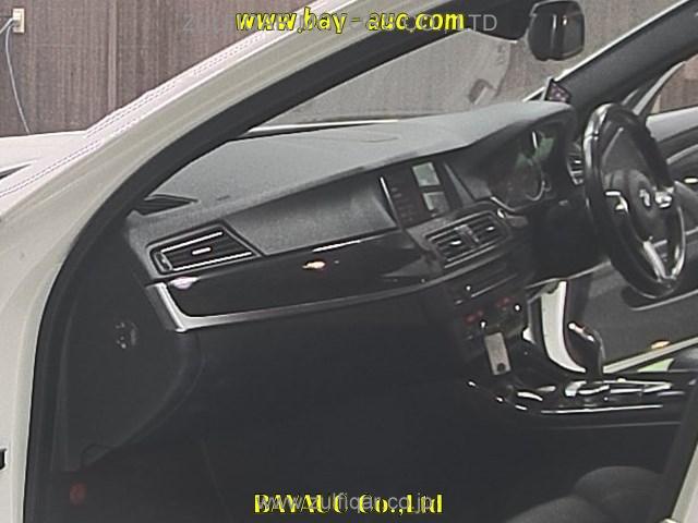 BMW 5 SERIES 2015 Image 5