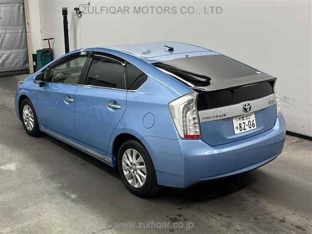 TOYOTA PRIUS PHV 2014 Image 2