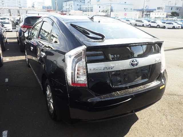 TOYOTA PRIUS PHV 2014 Image 20