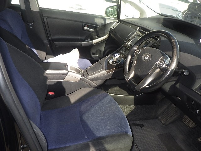 TOYOTA PRIUS PHV 2014 Image 25