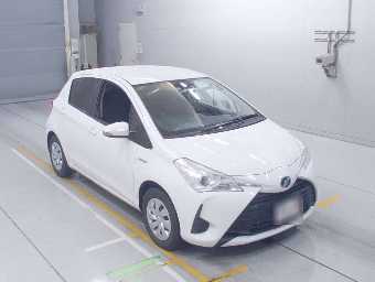 TOYOTA VITZ 2018 Image 5
