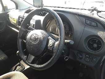 TOYOTA VITZ 2018 Image 7