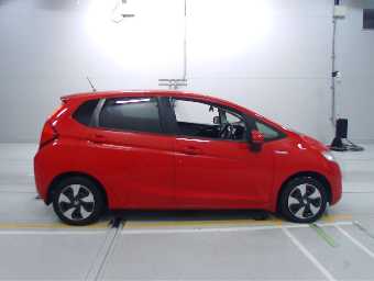 HONDA FIT HYBRID 2015 Image 3