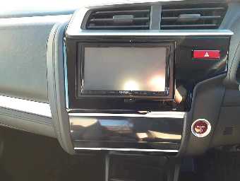 HONDA FIT HYBRID 2015 Image 10