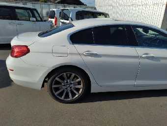 BMW 6 SERIES 2012 Image 18