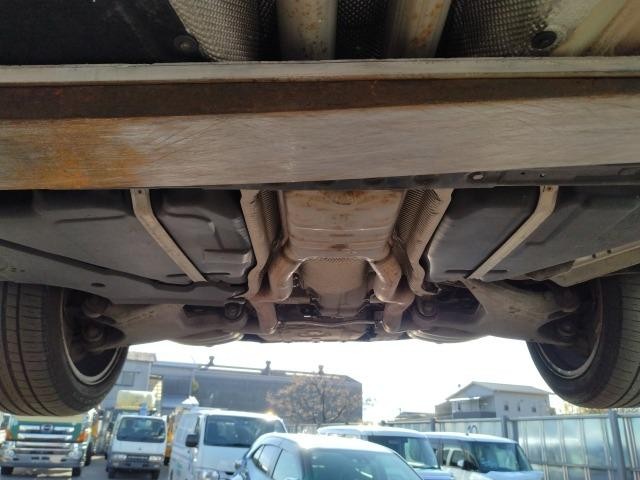 BMW 6 SERIES 2012 Image 29