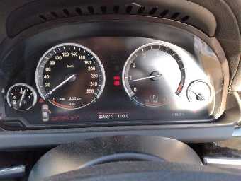 BMW 6 SERIES 2012 Image 6