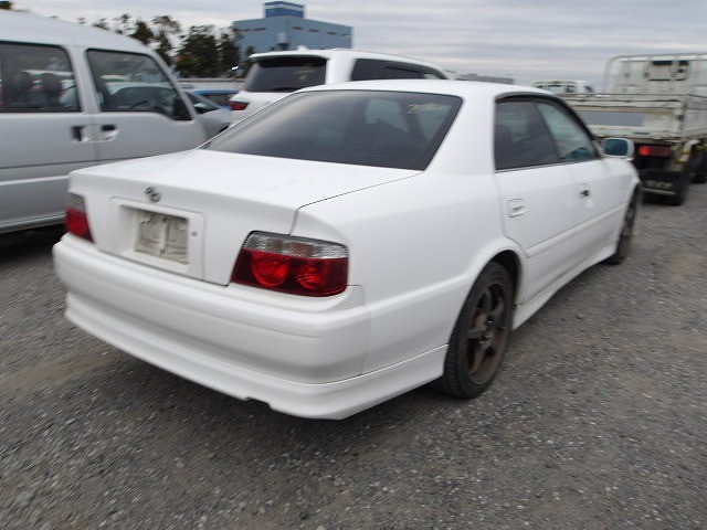 TOYOTA CHASER 2000 Image 23