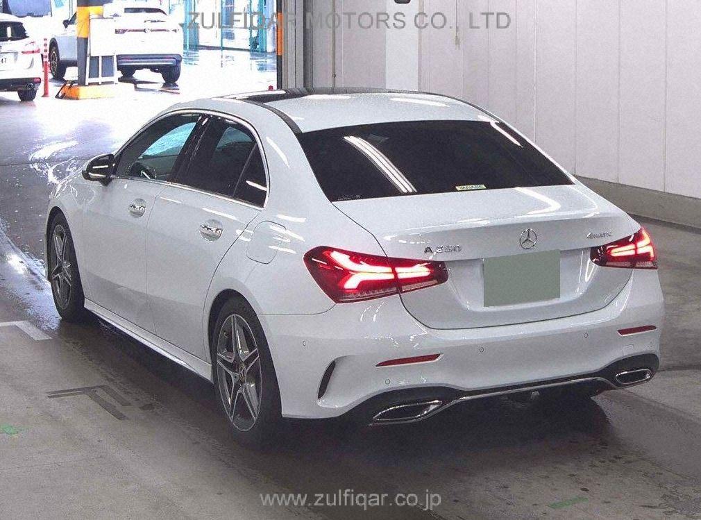 MERCEDES BENZ A CLASS 2020 Image 2