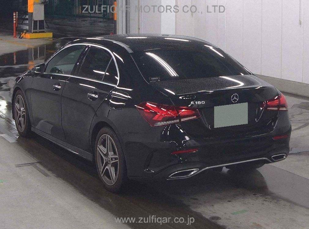 MERCEDES BENZ A CLASS 2021 Image 2