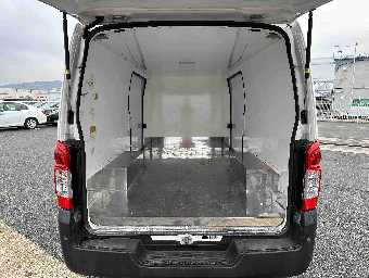 NISSAN NV350 CARAVAN 2018 Image 8