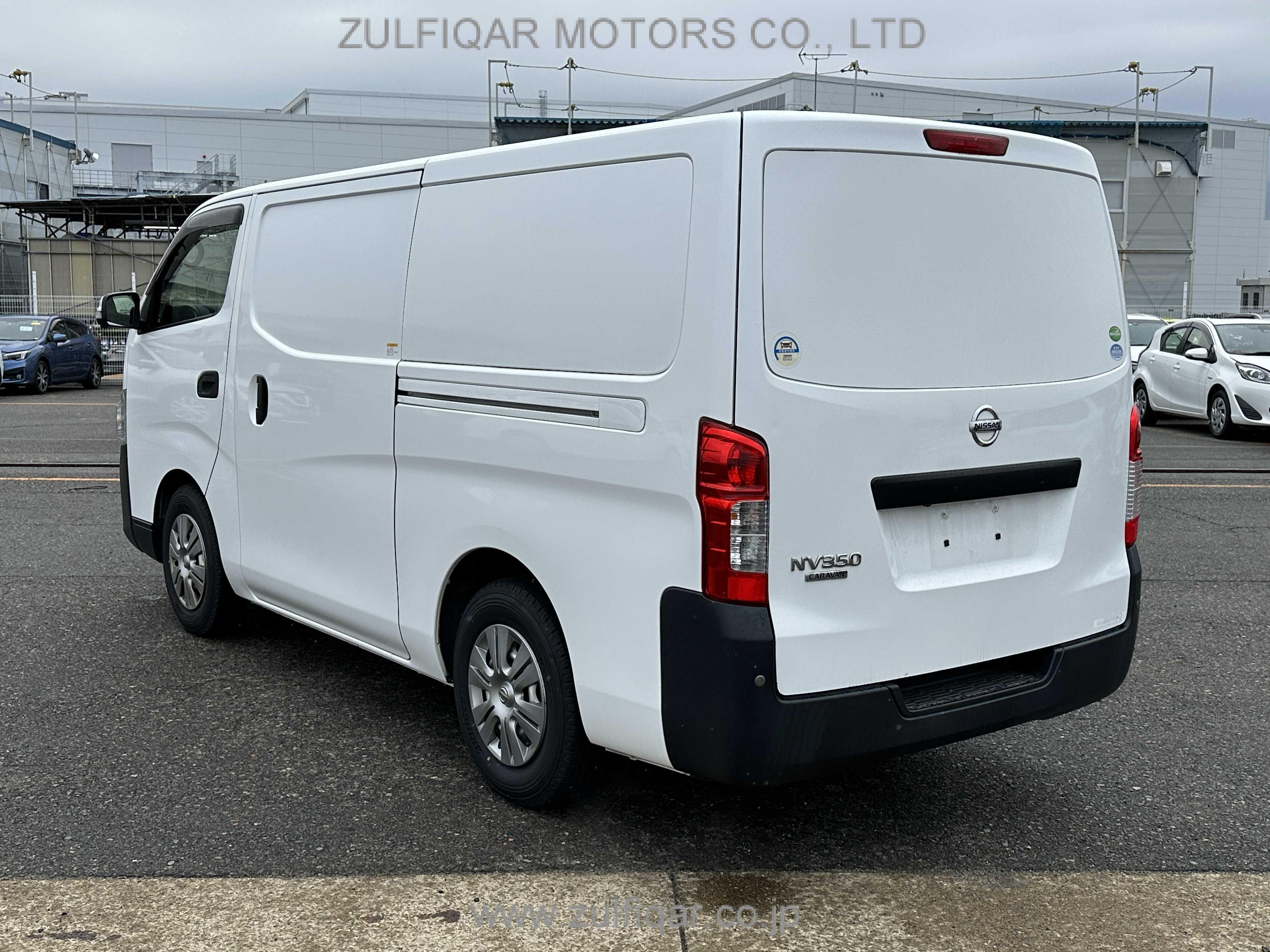 NISSAN NV350 CARAVAN 2018 Image 4