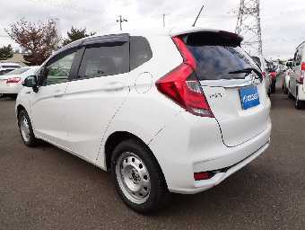 HONDA FIT HYBRID 2018 Image 2