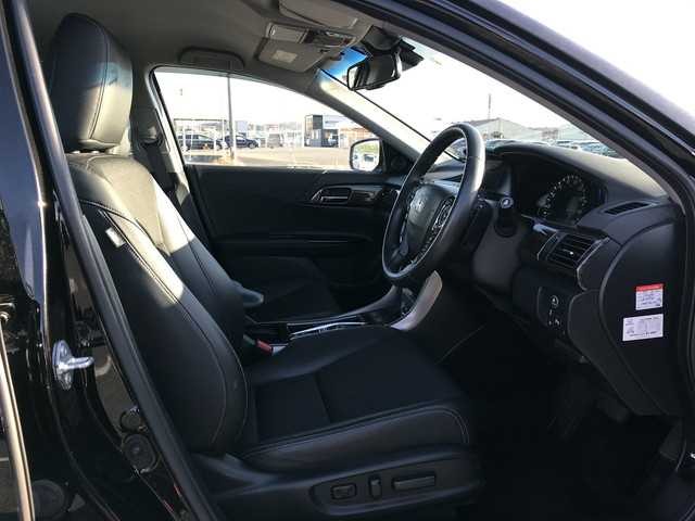 HONDA ACCORD HYBRID 2018 Image 19