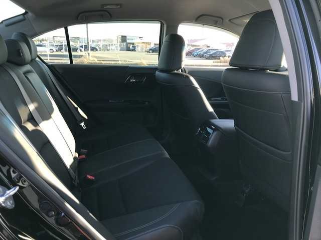 HONDA ACCORD HYBRID 2018 Image 20