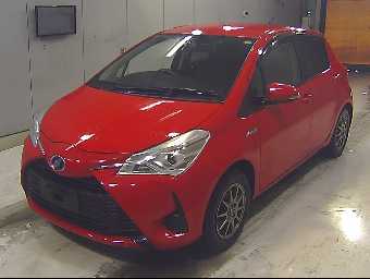 TOYOTA VITZ 2017 Image 4