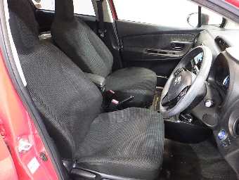 TOYOTA VITZ 2017 Image 6