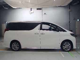 TOYOTA ALPHARD 2021 Image 3