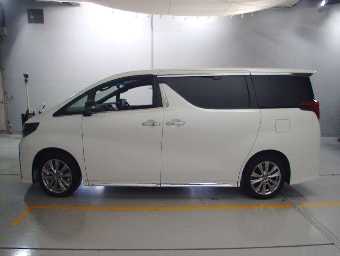 TOYOTA ALPHARD 2021 Image 4