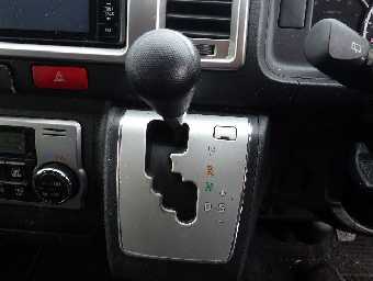 TOYOTA HIACE WAGON 2016 Image 18