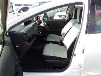 TOYOTA AQUA 2019 Image 9