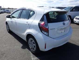 TOYOTA AQUA 2019 Image 4