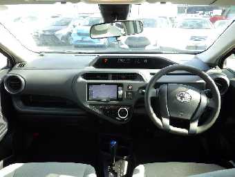 TOYOTA AQUA 2019 Image 5