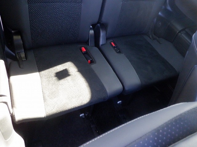 TOYOTA VOXY 2021 Image 26