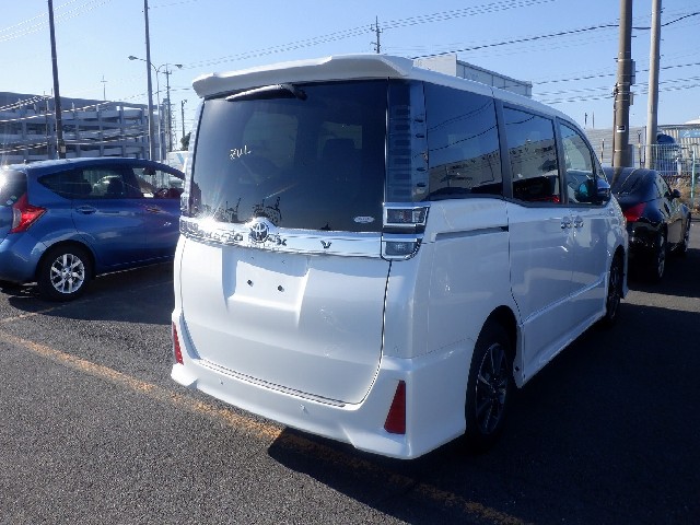 TOYOTA VOXY 2021 Image 31