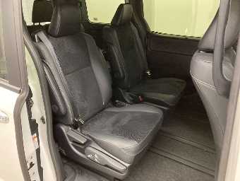 TOYOTA VOXY 2021 Image 9